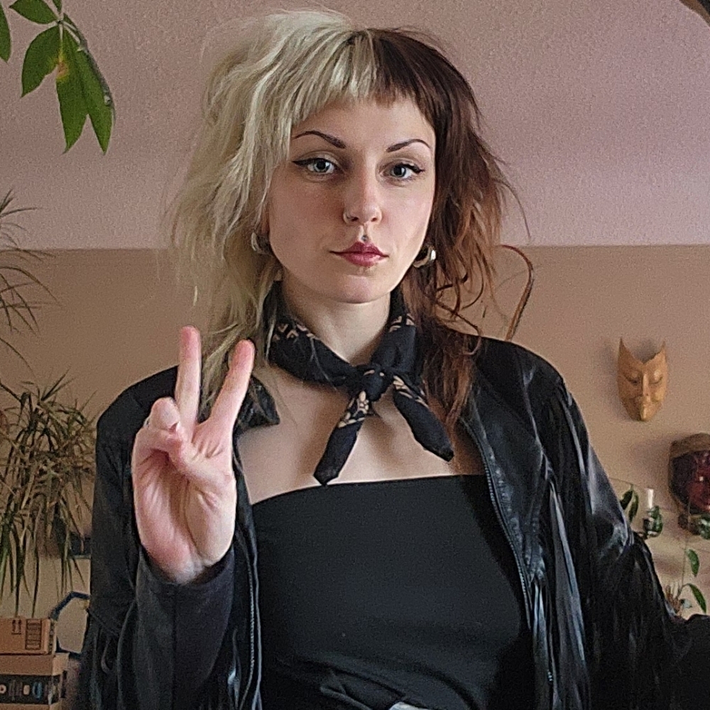 Meet your Posher, Alice c.